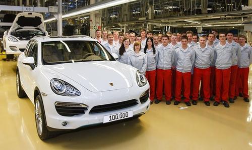 Porsche Cayenne 100,000 de la Segunda Generación Sale de Producción 1